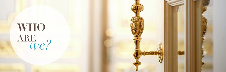 Edouard 7 hotel knock door in Paris - Unique Experiences / Luxury Hotels Consulting